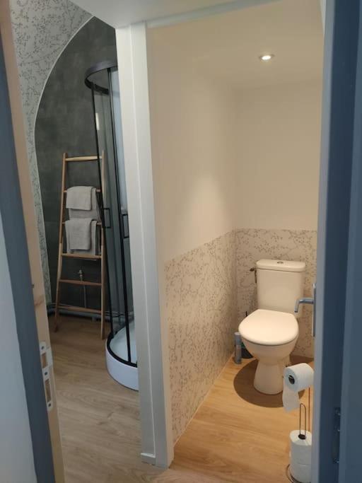 Appartement Avec Parking Prive Saumur Bagian luar foto